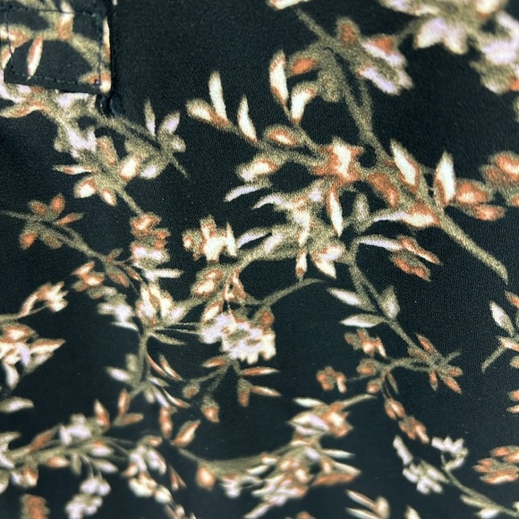 Banana Republic Women’s Blouse Top Sz M Black & Brown Print Polyester Like New - Picture 6 of 12